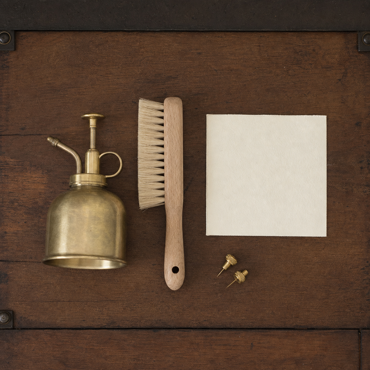 Press Room 04 · bench